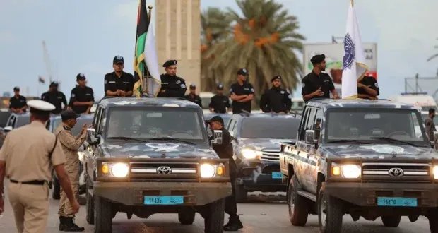 الداخلية الليبية تحظر إطلاق اللحى في جهاز الشرطة حفاظاً على الانضباط