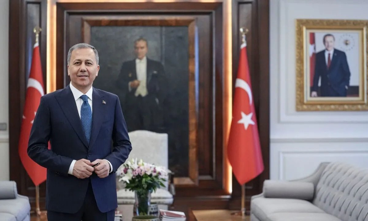 تزايد العودة الطوعية: أكثر من 175 ألف سوري يعودون من تركيا بعد سقوط النظام