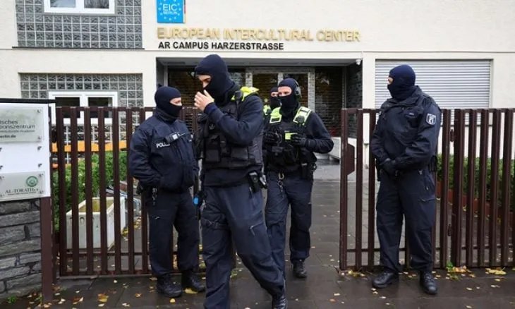 برلين: اعتقال شخص بتهمة الانتماء لحزب الله وتلقي تدريبات عسكرية في لبنان