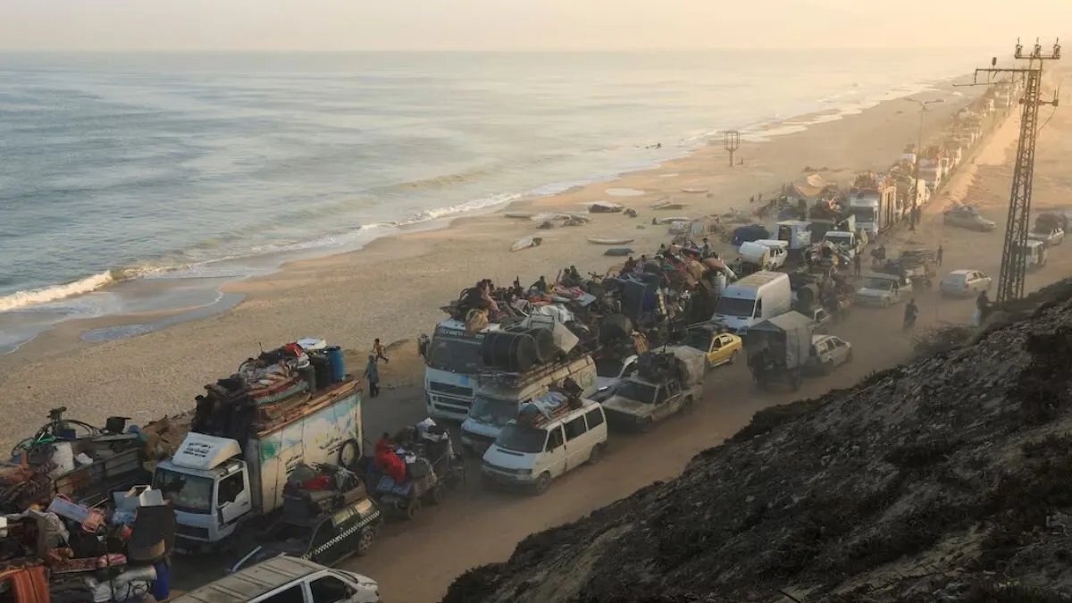 غزة تحت وطأة القصف: مئات الآلاف يتكدسون وسط المدينة والجيش الإسرائيلي يواصل التوغل