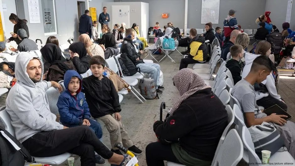 ألمانيا تسجل انخفاضًا في أعداد اللاجئين لأول مرة منذ عام 2011: ما الأسباب؟