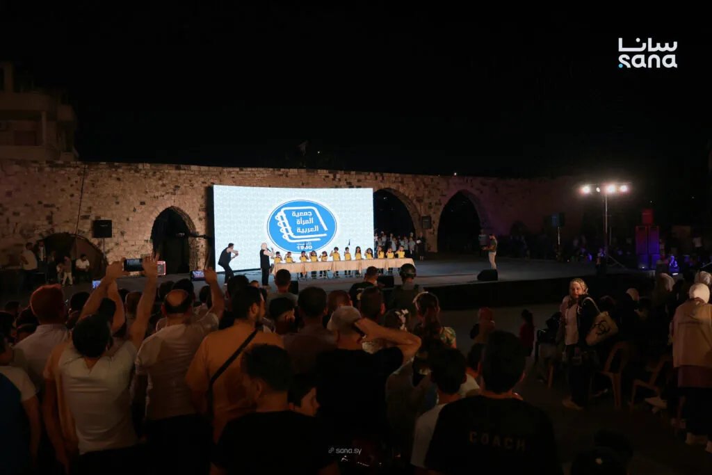 مدارس جمعية المرأة العربية تبهر جمهور مهرجان ربيع حماة بعروض مذهلة في الحساب الذهني