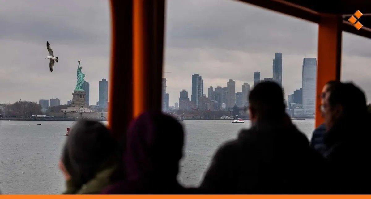 ترامب يمنح 60 يومًا لآلاف السوريين لمغادرة أمريكا بعد إنهاء برنامج "الحماية المؤقتة"