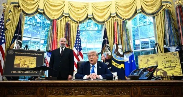 ترامب يفرض رسومًا باهظة على تأشيرات H-1B للعمالة الماهرة: كل ما تحتاج معرفته