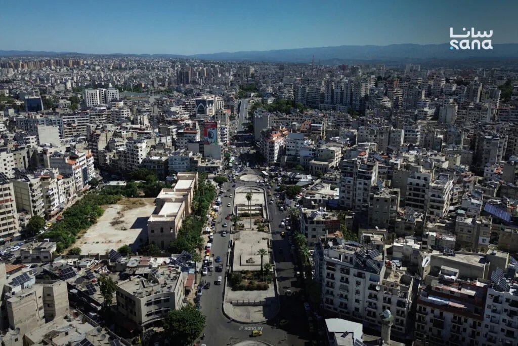 حملات تنظيف واسعة في عدة محافظات سورية احتفالاً باليوم العالمي لتنظيف البيئة تحت شعار "بأيدينا سوريا بتحلى"