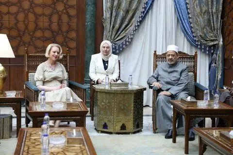 شيخ الأزهر ينتقد تضليل الصهاينة ويكشف نواياهم الخبيثة أمام رئيسة البرلمان السلوفيني