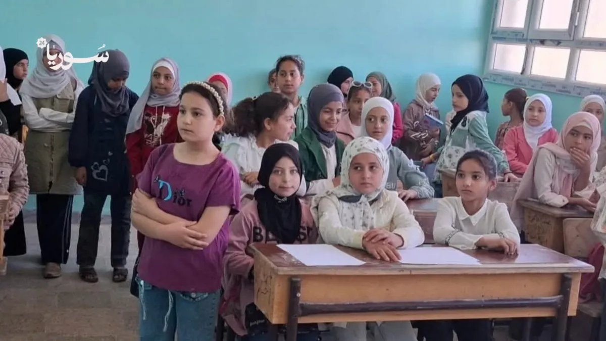 عام دراسي صعب في عندان: مدرسة وحيدة مكتظة تعاني نقص الكوادر وتأخر الدعم