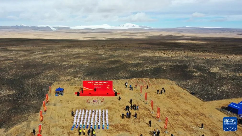 الصين تطلق مشروع تلسكوب "شيويه-شان-مو-تشانغ دون المليمتري" فائق الدقة على "سقف العالم"