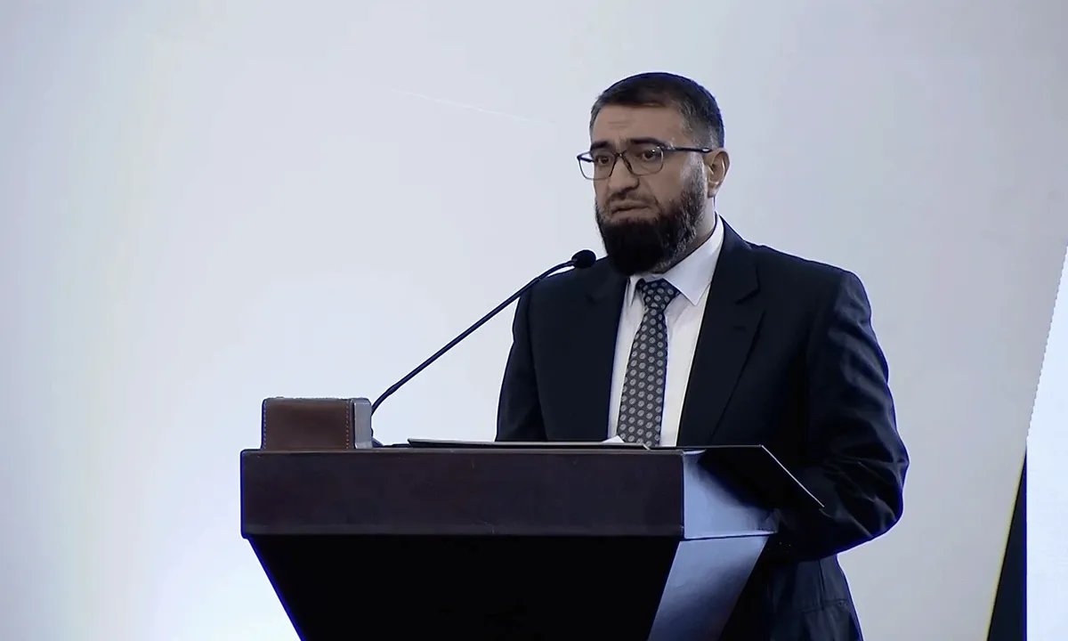 وزير العدل السوري يعلن خطة لإنهاء ملف المعتقلين السوريين في لبنان