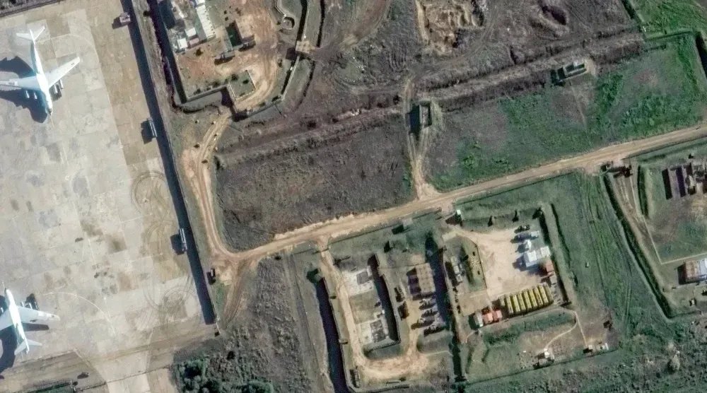 تهريب إلى روسيا من قاعدة حميميم: فرص لجوء أم استغلال للأزمة السورية؟