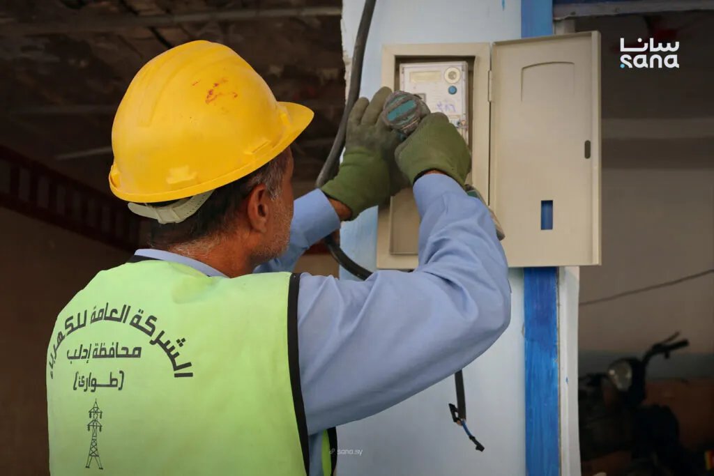 خطة لتطوير شبكة الكهرباء: تركيب خمسة مراكز تحويل جديدة في معرة النعمان