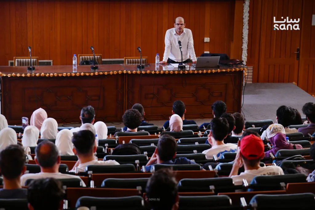 المعهد العالي للعلوم التطبيقية يضيء للناجحين في الثانوية مسارات التخصصات الجامعية