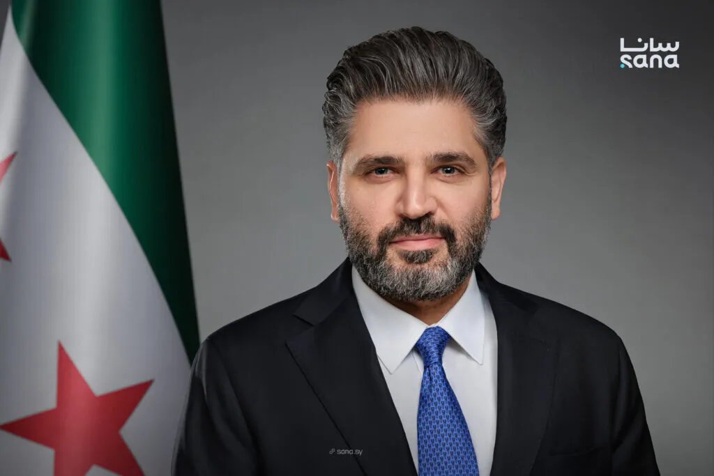 وزير الثقافة يحسم الجدل: مدرسة نزار قباني في حلب ستحافظ على اسمها