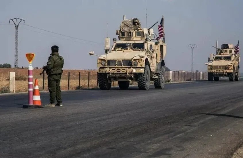 البنتاغون ينفي الانسحاب من سوريا ويكشف عن "إعادة توزيع" للقوات