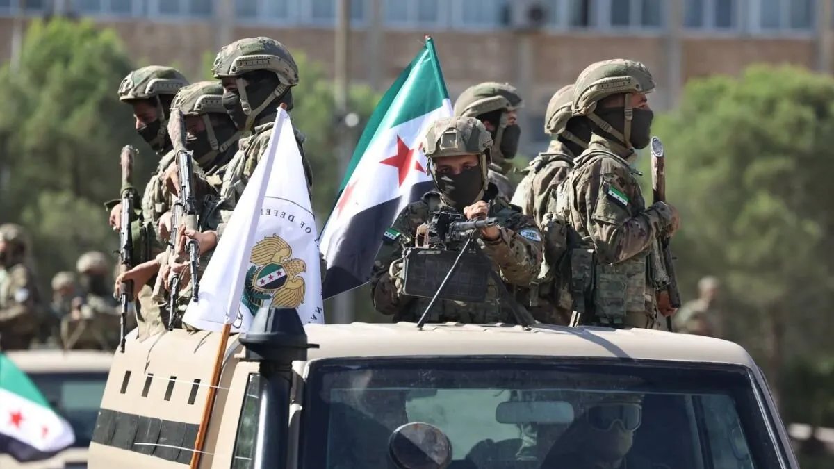 تصاعد التوتر في ريف حلب: مقتل عنصر من وزارة الدفاع في قصف متبادل مع "قسد"