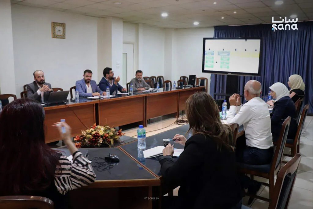 وزارة الأشغال العامة والإسكان توقع مذكرة تفاهم مع شركة "خطيب وعلمي" لتعزيز إعادة الإعمار