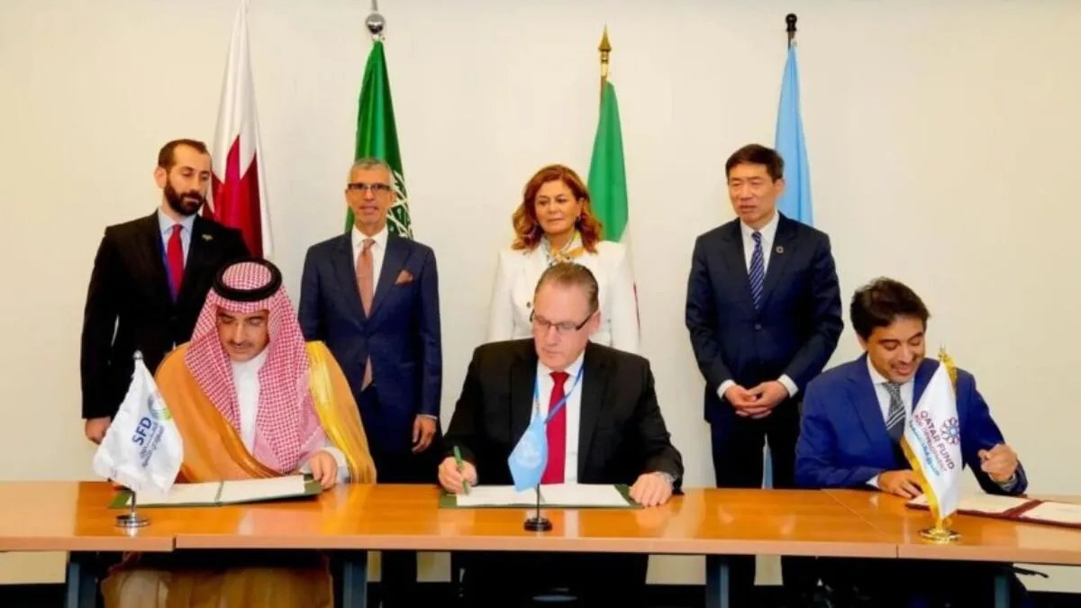 السعودية وقطر تدعمان رواتب القطاع العام في سوريا بمنحة 89 مليون دولار