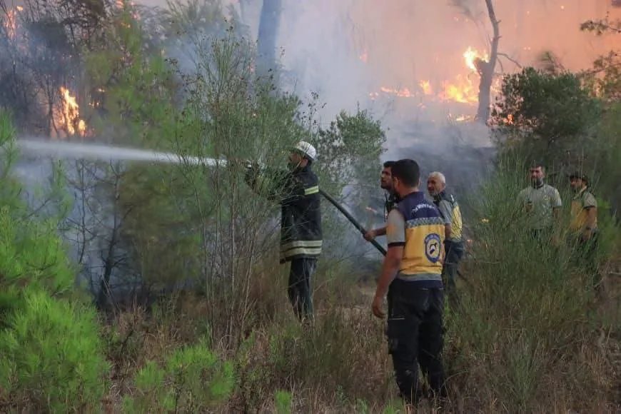 السيطرة على معظم حرائق اللاذقية: جهود مكثفة لمنع تجددها