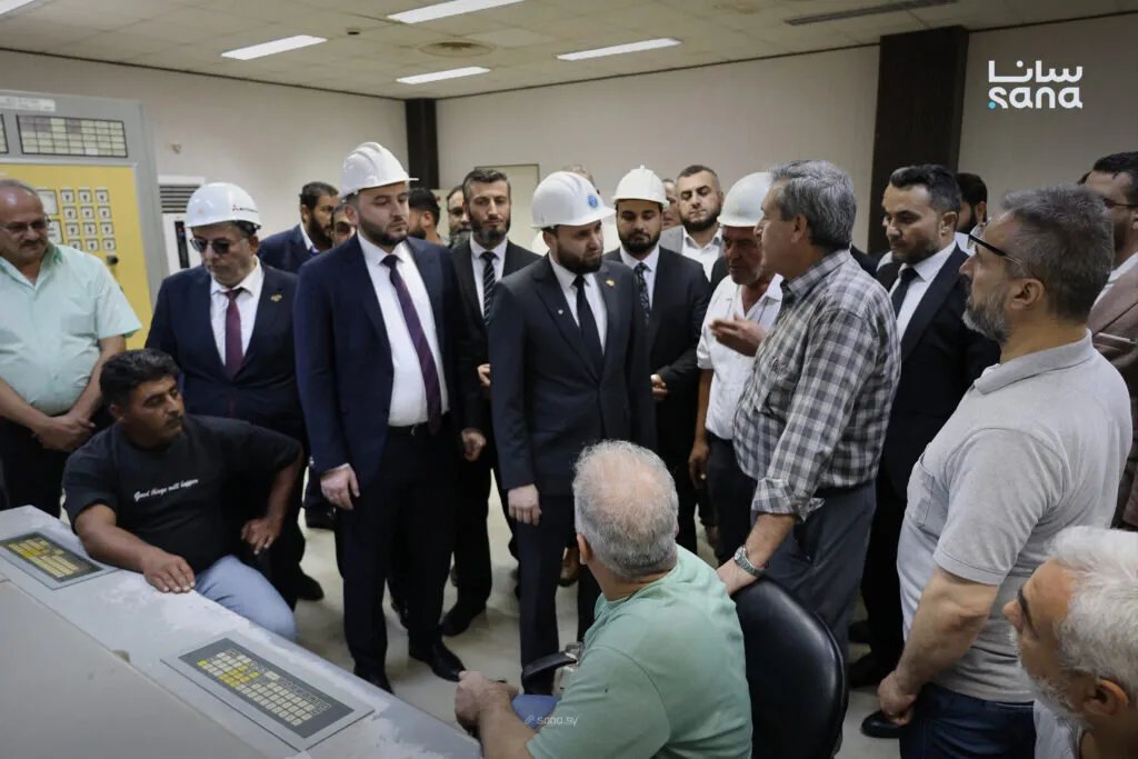 وزير الطاقة يتفقد محطة جندر الحرارية بحمص ويؤكد أهمية تطوير قطاع الطاقة