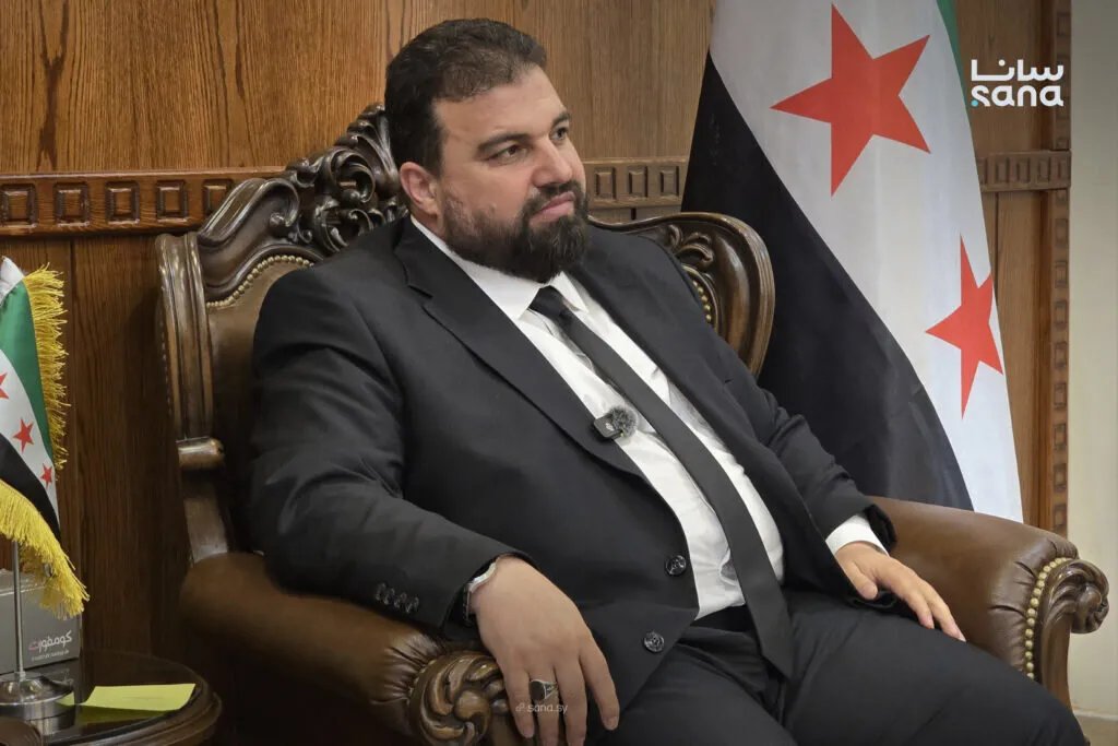 محافظ السويداء يؤكد التزامه بحل أزمة الطحين وتأمين احتياجات المحافظة