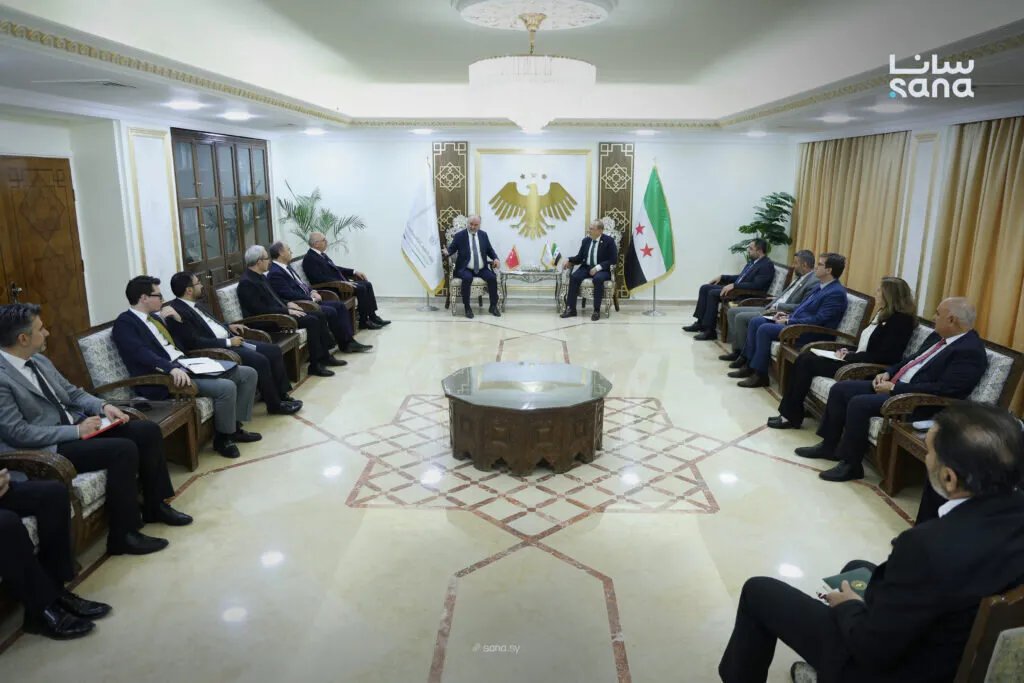 سوريا وتركيا تتجهان نحو إنشاء جامعة متخصصة بالطيران وتسهيل معادلة الشهادات الجامعية