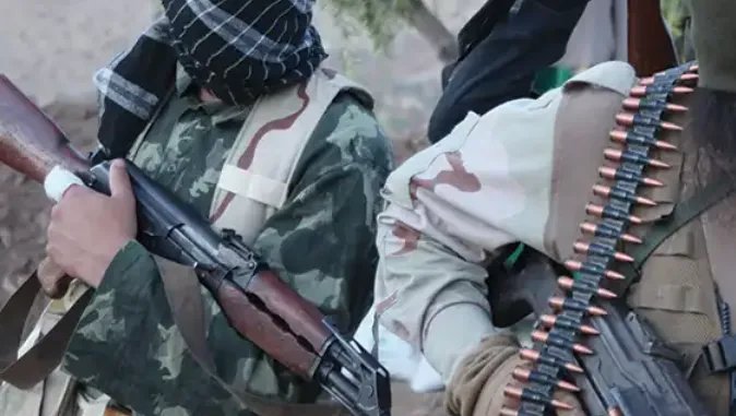 مقتل وإصابة عناصر من قسد في هجوم لخلايا داعش بريف دير الزور