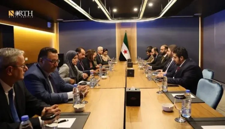 ضغوط متزايدة على الأطراف السورية للتوصل إلى تفاهمات: وفد الإدارة الذاتية يعرب عن تفاؤله