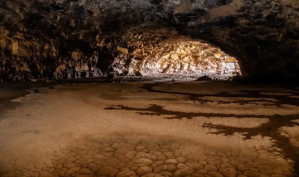 كنز أثري في السعودية: اكتشاف استيطان بشري يعود إلى 10 آلاف عام في كهف "أم جرسان"