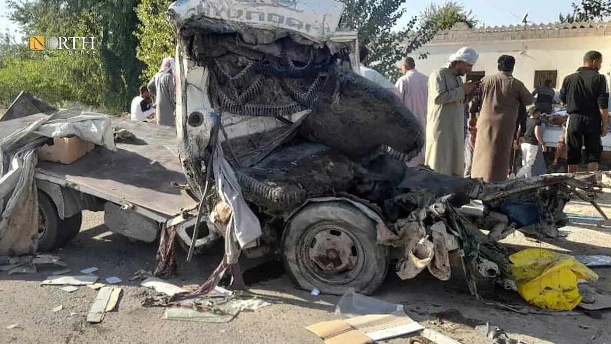 مأساة في الرقة: مصرع ستة أشخاص بينهم طفلان في حادث سير مروع قرب الدلحة