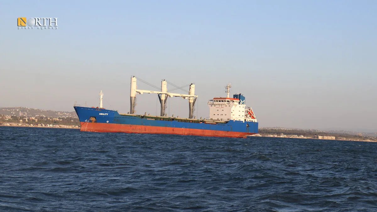 وصول ناقلات تجارية جديدة إلى ميناء طرطوس السوري: تفاصيل وأهمية