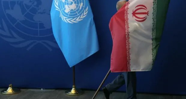 إيران تستدعي سفراءها في بريطانيا وفرنسا وألمانيا بعد تفعيل آلية الزناد