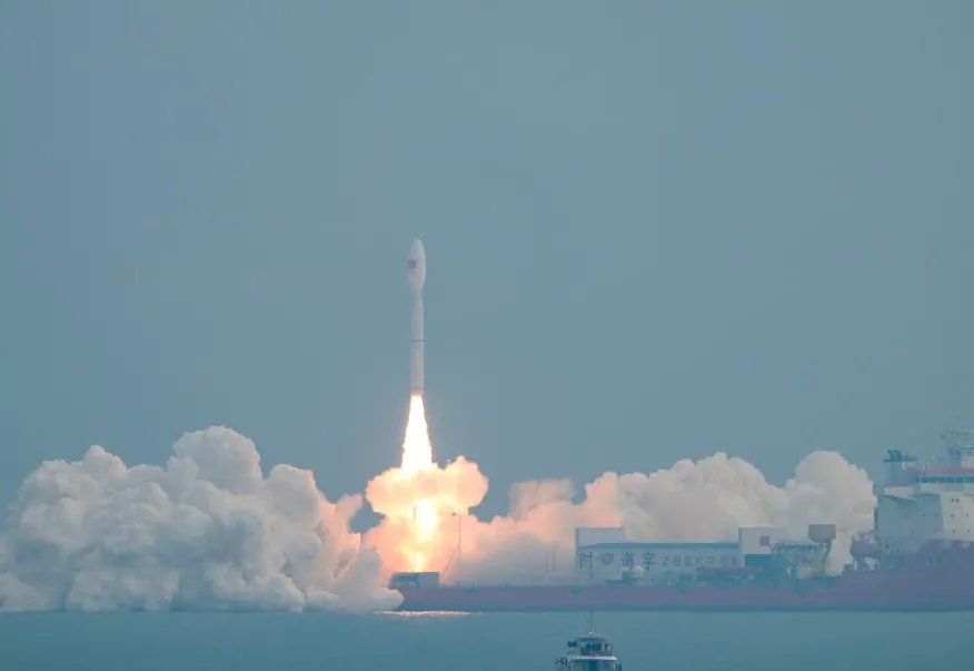 الصين تطلق قمراً صناعياً متطوراً لرصد الطقس وتعزيز القدرات المناخية