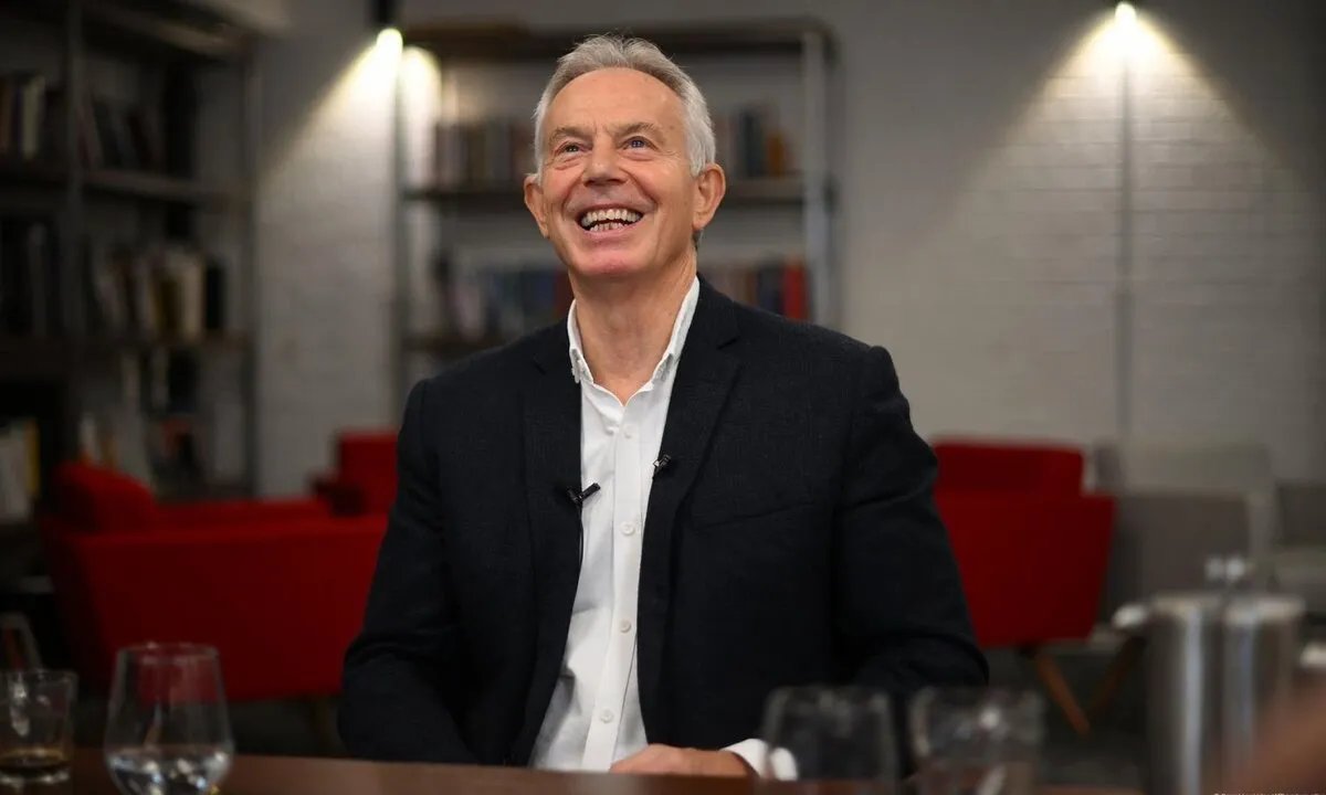 تقارير: توني بلير مرشح لقيادة "سلطة انتقالية دولية" في غزة بعد الحرب