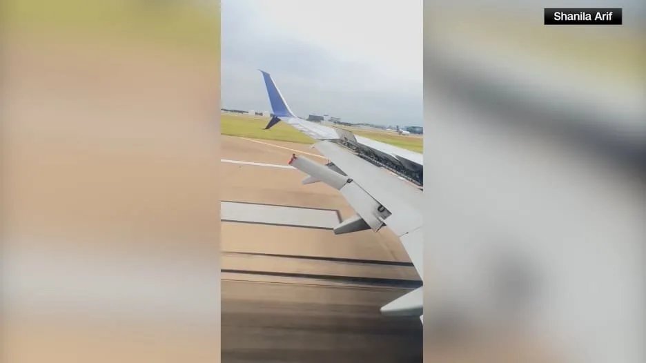 نجاة بأعجوبة: صبي أفغاني يختبئ في حجرة عجلات طائرة ويهبط في الهند