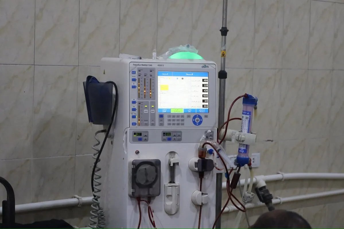 الإدارة الذاتية تعزز خدمات غسيل الكلى في الحسكة بخمسة أجهزة جديدة
