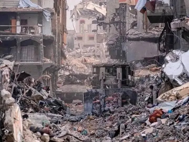 تصاعد العدوان الإسرائيلي على غزة: استشهاد 30 فلسطينياً في قصف متواصل