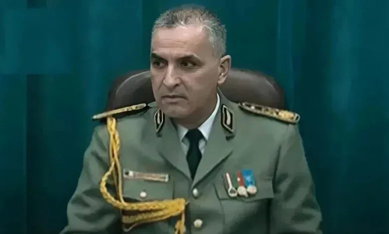 تقارير دولية: جنرال جزائري، ناصر الجن، يفر إلى إسبانيا على متن قارب هجرة - فيديو