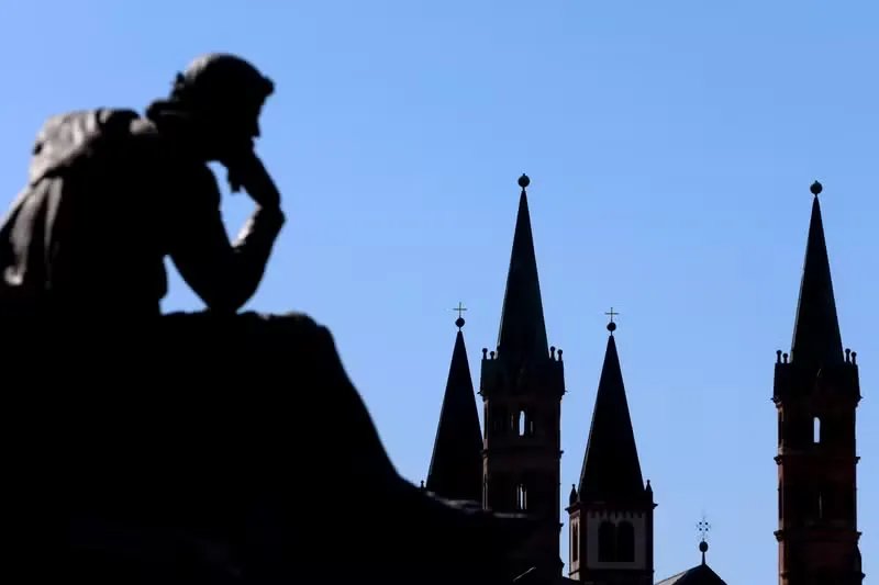 تحول تاريخي في ألمانيا: اللادينيون يشكلون الأغلبية للمرة الأولى