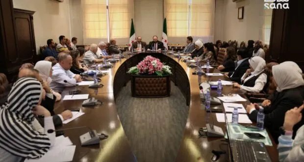 وزارة الإدارة المحلية تطلق دورة متخصصة لتأهيل خبراء تقييم الأثر البيئي بالتعاون مع نقابة المهندسين