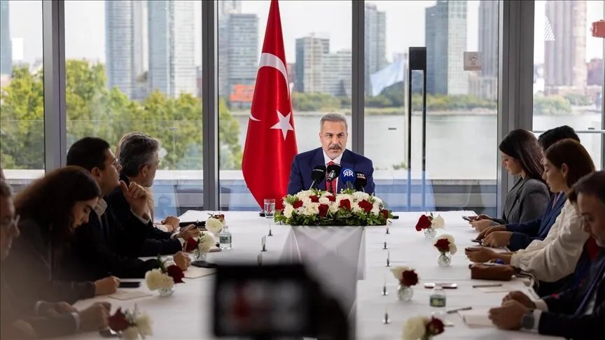 فيدان: توافق تركي أمريكي حول وحدة الأراضي السورية وأهمية الاستقرار الإقليمي