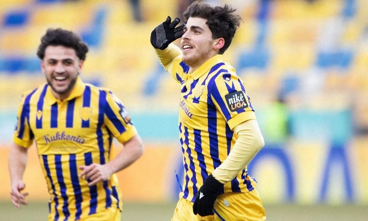 من جبلة إلى الملاعب الأوروبية: قصة صعود النجم السوري عمار رمضان