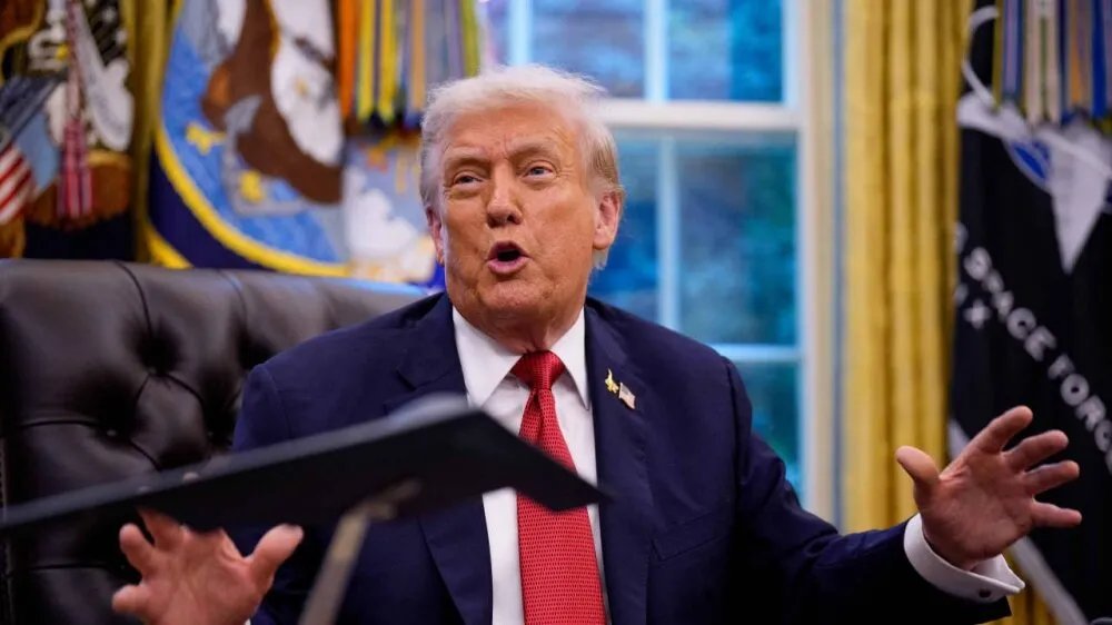 ترامب يلمح إلى "حدث استثنائي" مرتقب في الشرق الأوسط وسط حديث عن اتفاق غزة