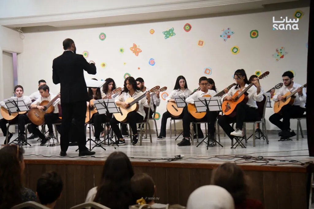 حفل موسيقي يضيء دمشق بمواهب أطفال معهد ميوزك أكاديمي