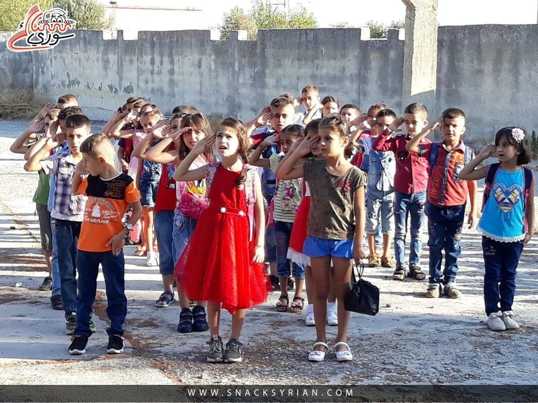 وزارة التربية السورية تحظر الشعارات في المدارس بانتظار النشيد الوطني الجديد