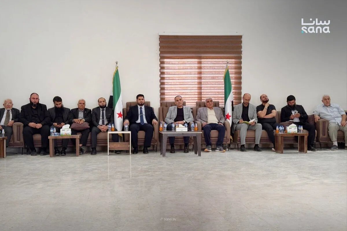 وزير الزراعة السوري يناقش تحديات مزارعي معرة النعمان وسبل دعمهم