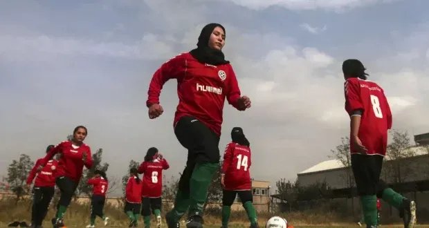 الإمارات تستضيف بطولة "فيفا يوحد" التاريخية لكرة القدم النسائية بمشاركة منتخبات