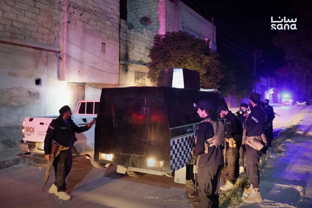 حملة أمنية مكثفة في مخيم النيرب بحلب تستهدف مروجي المخدرات