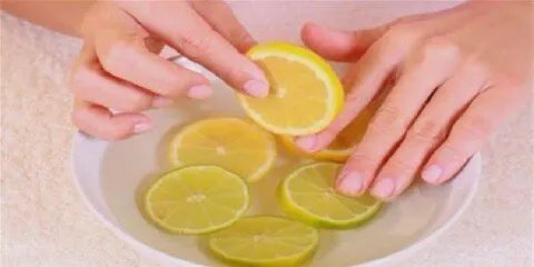 وداعاً للأظافر الضعيفة: الليمون سر الأظافر القوية واللامعة