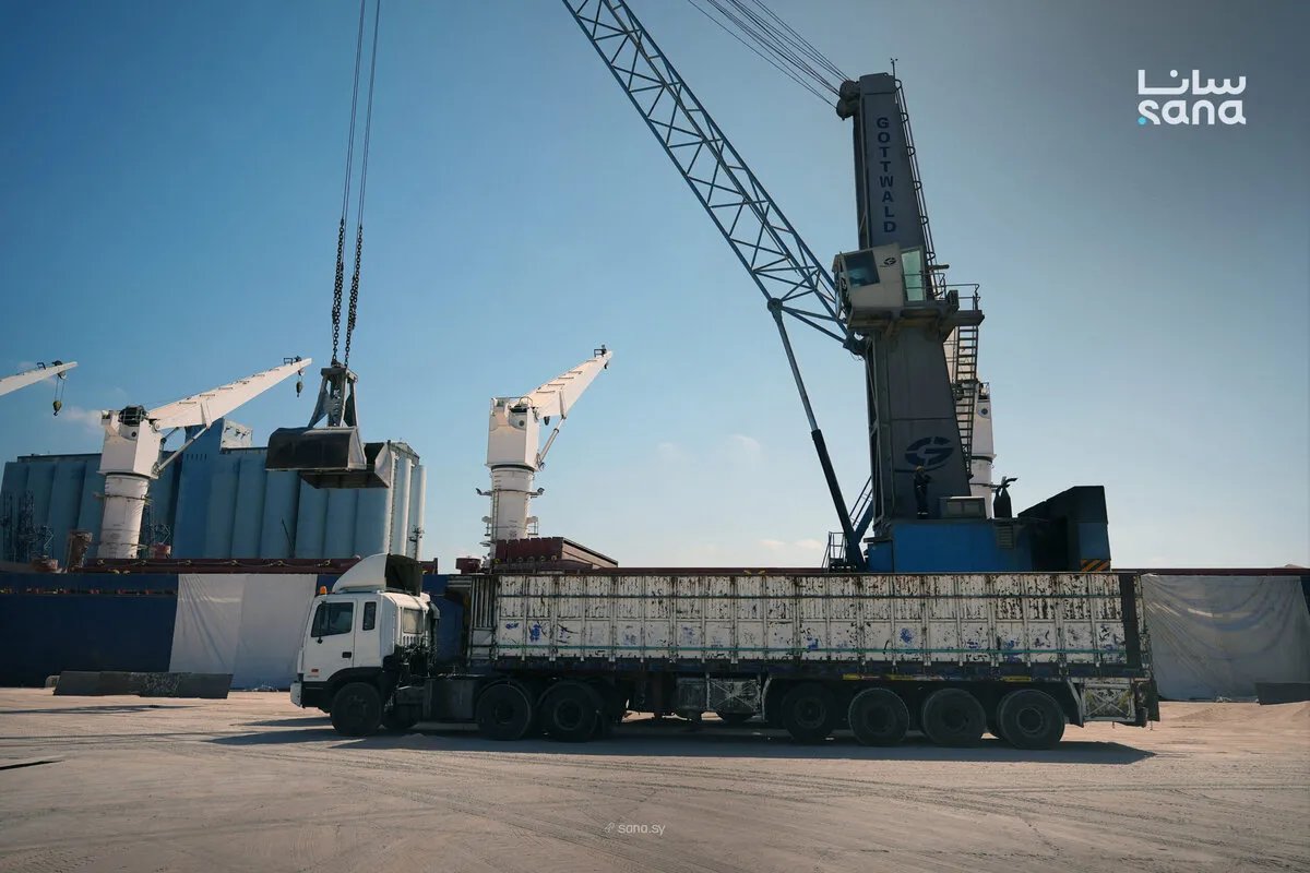 مرفأ طرطوس يشحن 28 ألف طن من الفوسفات إلى رومانيا
