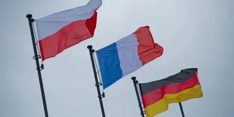 مثلث فايمار يطالب إسرائيل بوقف فوري لمخططها الاستيطاني في القدس الشرقية